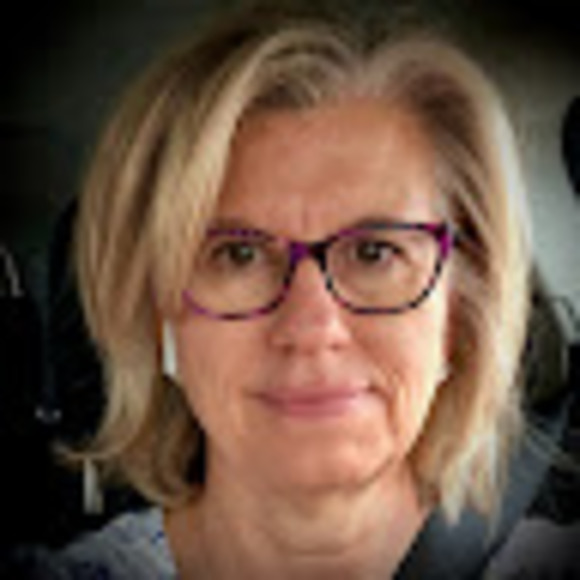 Meet your Posher, Belinda - Picture 1 of 1